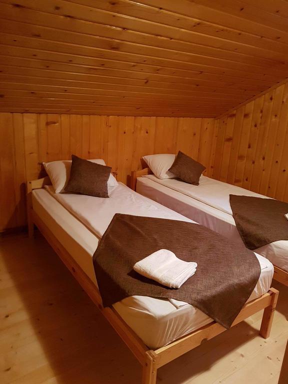 Cabana Sarmis Costesti Eksteriør bilde