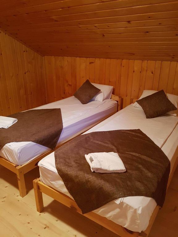 Cabana Sarmis Costesti Eksteriør bilde
