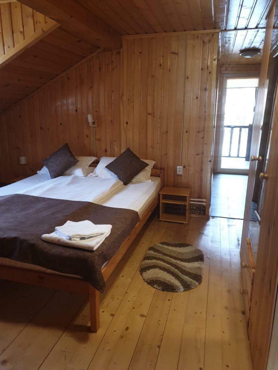 Cabana Sarmis Costesti Eksteriør bilde